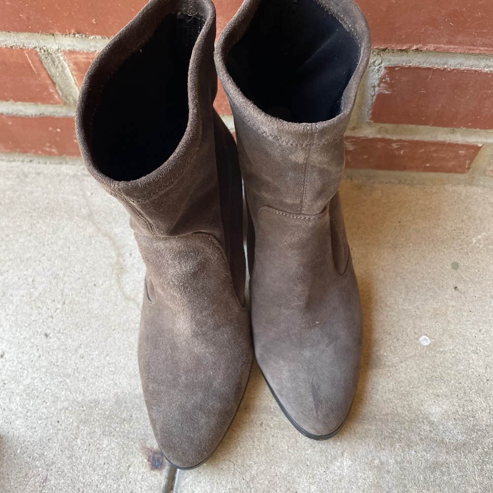 Sake Fifth Avenue Suede Gray Booties - Picture 5 of 5